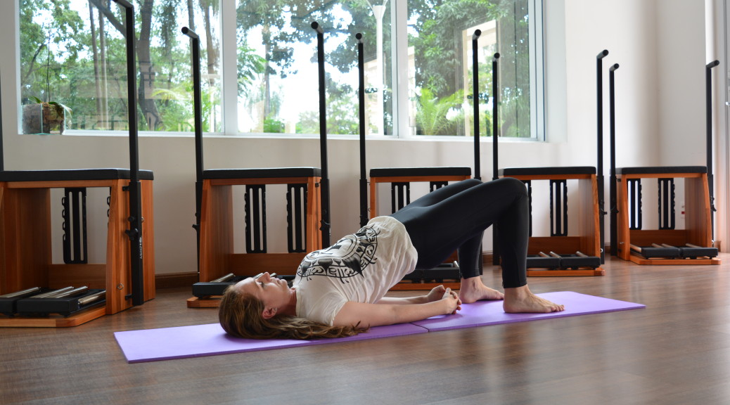 Yoga para melhorar a postura: 3 asanas que vão te ajudar - Blog Zen